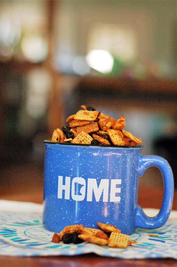 hero mix in mug light