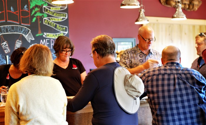 NS Wine Kim &amp; Chuck