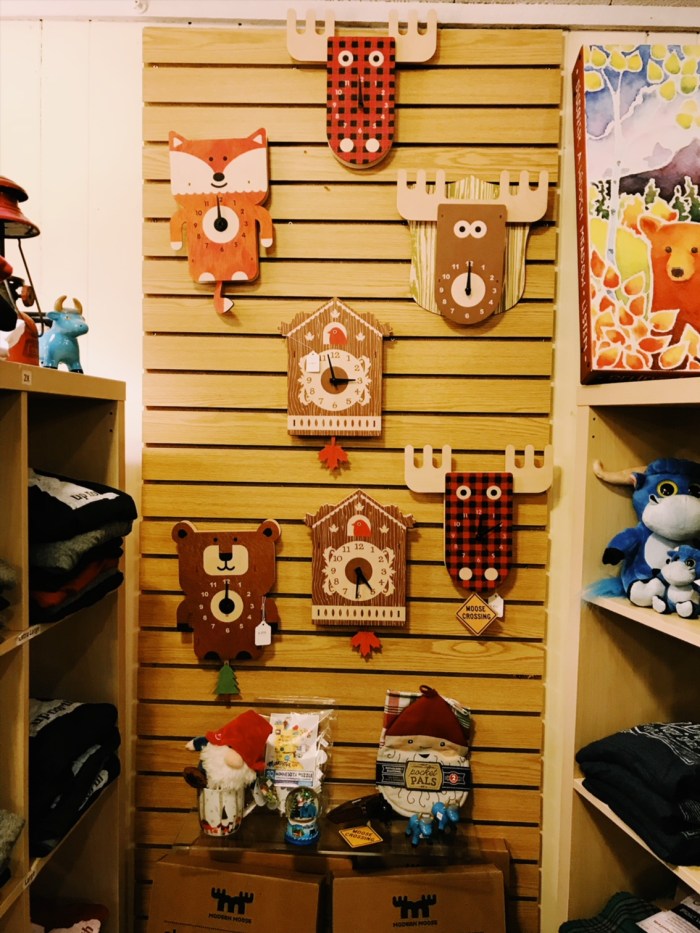 Clocks at Picnic &amp; Pine, published on www.FromLutsenwithLove.com