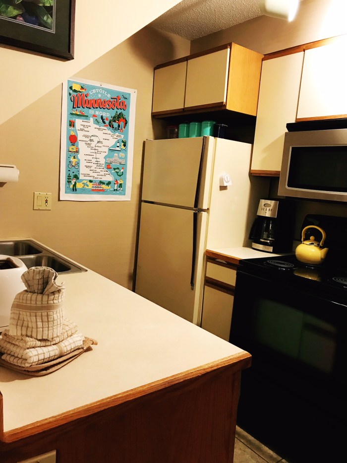 Caribou Highlands 142C Kitchen - www.FromLutsenwithLove.com