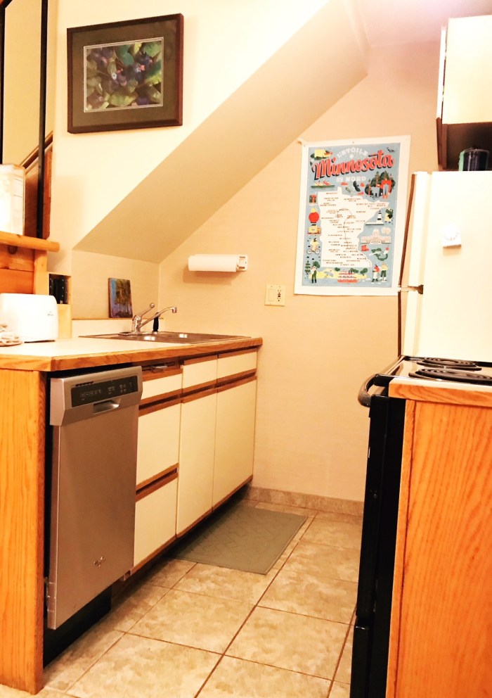 Caribou Highlands 142C Kitchen - www.FromLutsenwithLove.com